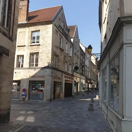 Appartement Le Senlipin, Centre Ville, Coeur De Senlis, Proche Parc Asterix *